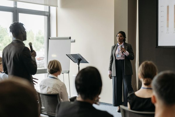 Navigating financial support: a complete resource for new small enterprises in the uk